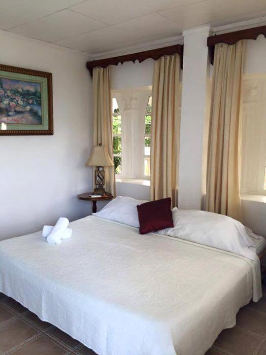 Hotel Andrea Neily 외부 사진