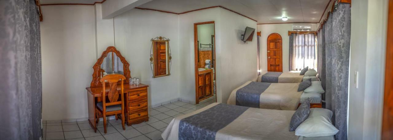 Hotel Andrea Neily 외부 사진